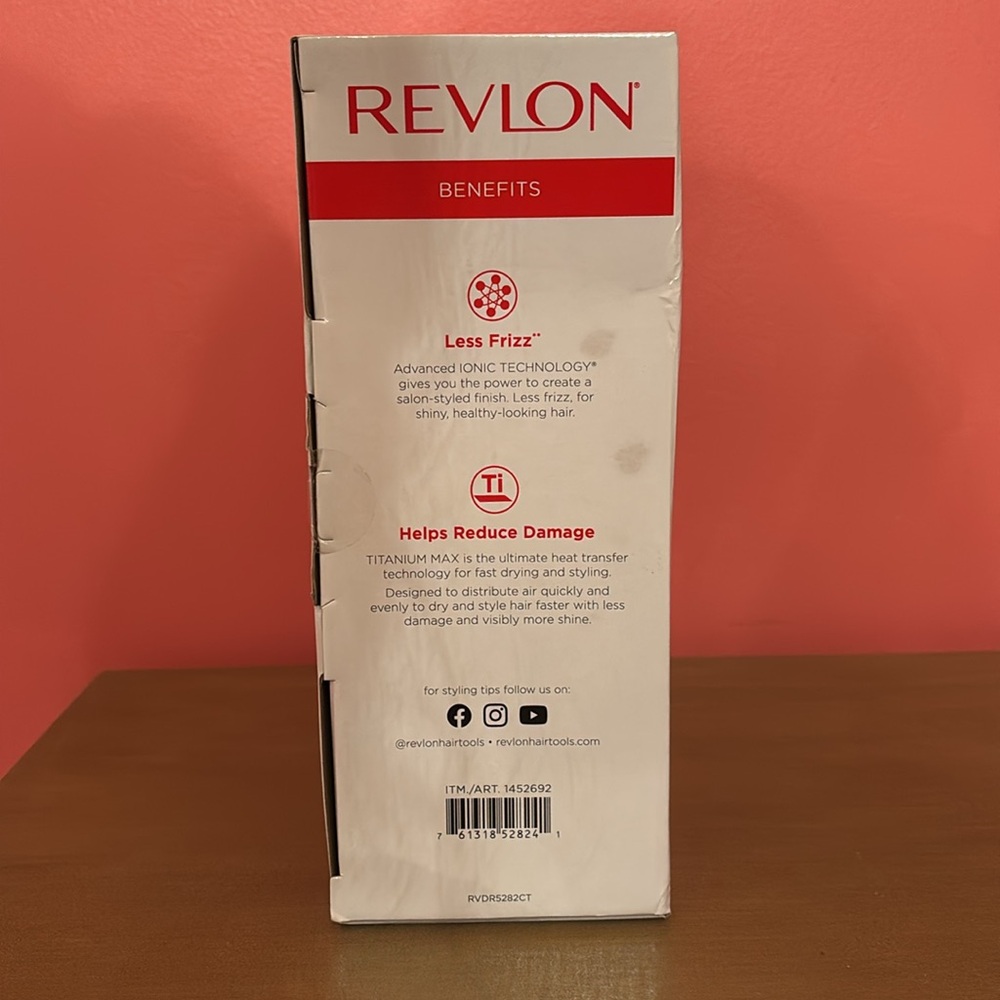 Brand New Revlon Titanium  One Step Volumizer Hair Dryer and Styler - Picture 4 of 4